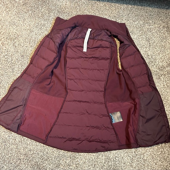 Lululemon Athletica Maroon Quilted Vest - Picture 2 of 3